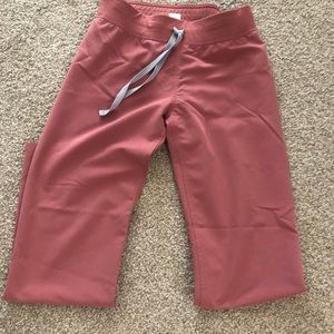 Figs brand Livingston fit scrub bottom. Straight wider leg